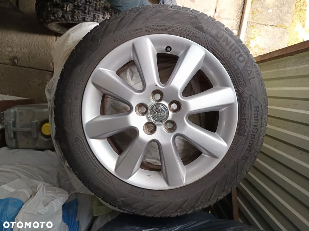 Toyota Avensis 2.0 D-4D - 21