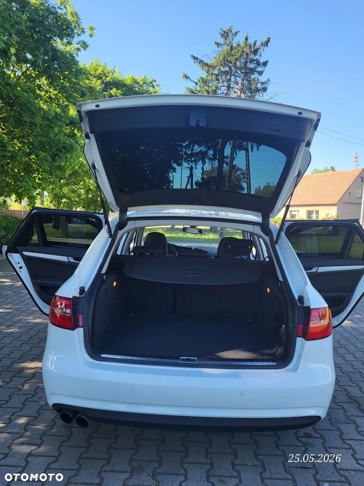 Audi A4 Avant - 13