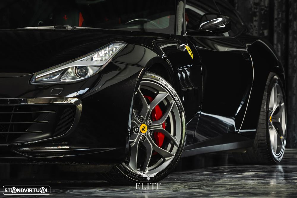 Ferrari GTC4 Lusso - 5