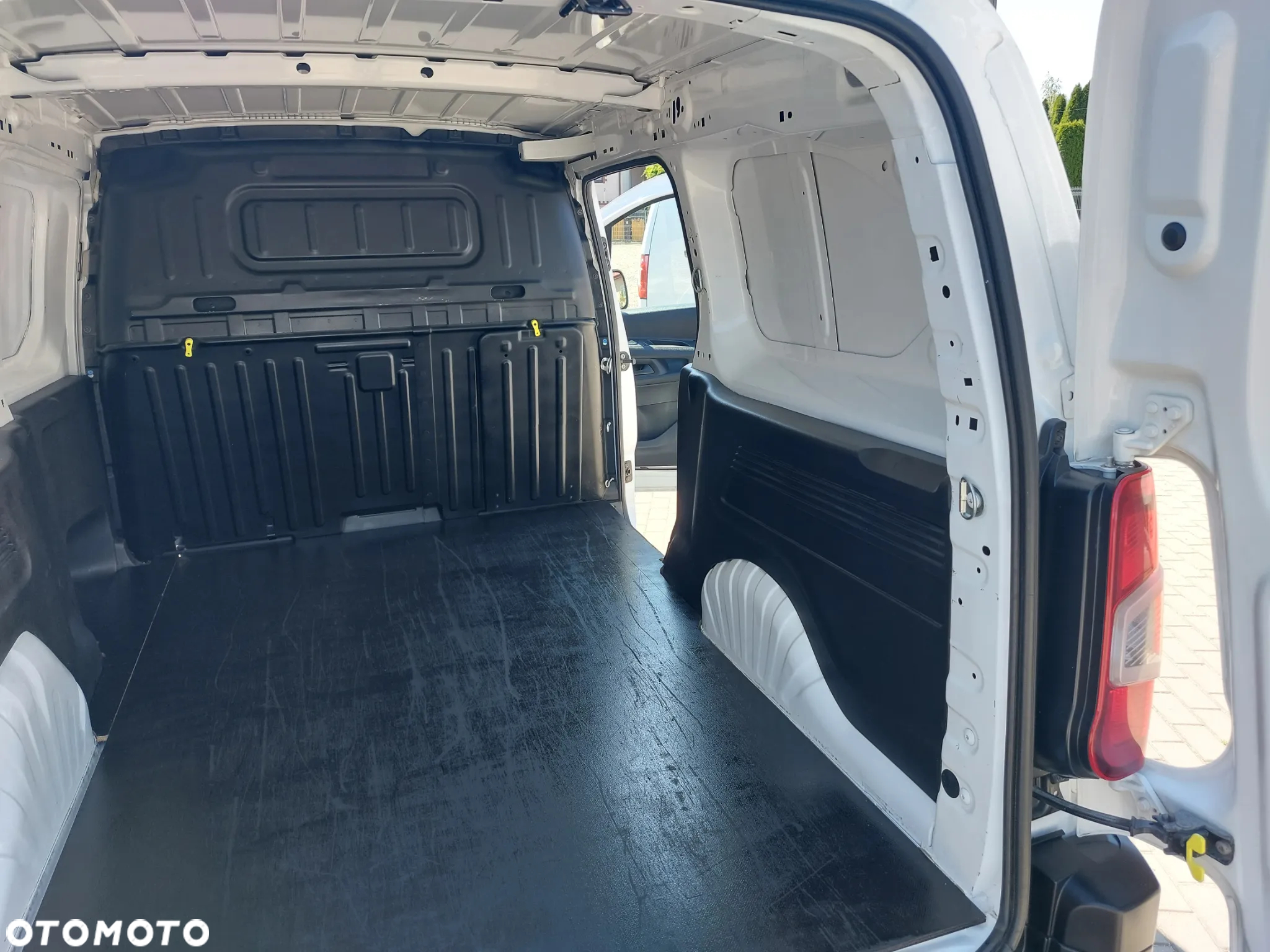 Citroën Berlingo XL 1.5 BlueHDI Feel - 21