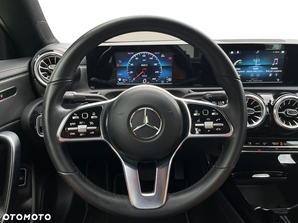 Mercedes-Benz CLA 180 Progressive 7G-DCT - 14