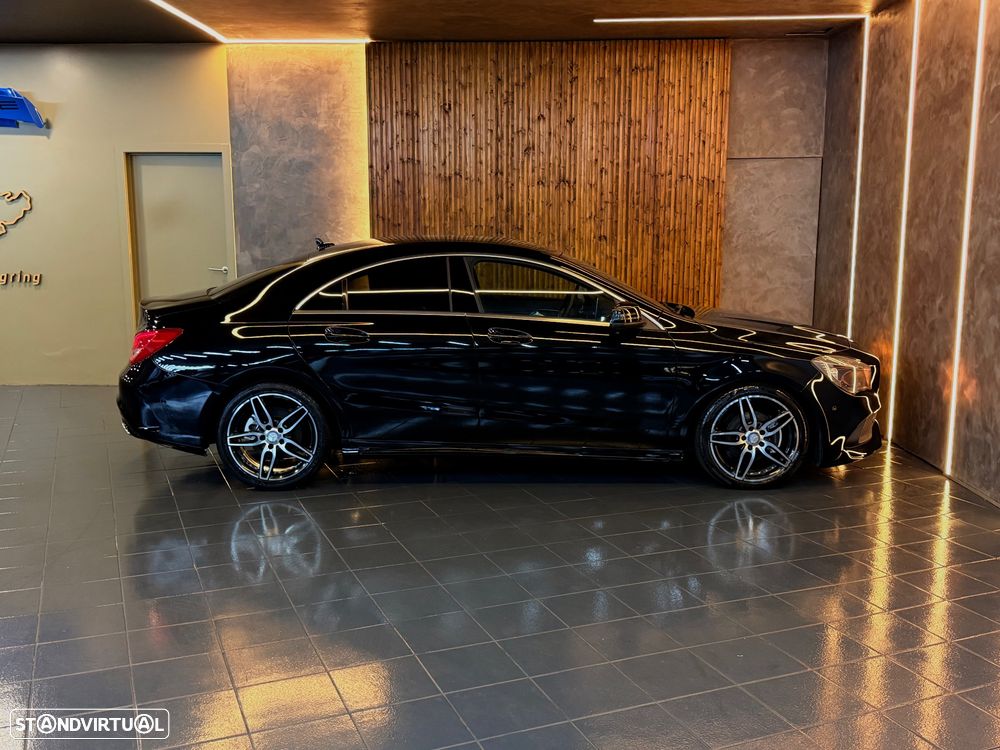 Mercedes-Benz CLA 180 d Shooting Brake AMG Line - 6