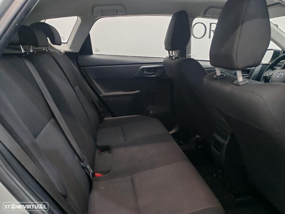 Toyota Auris 1.6 D-4D Comfort - 8
