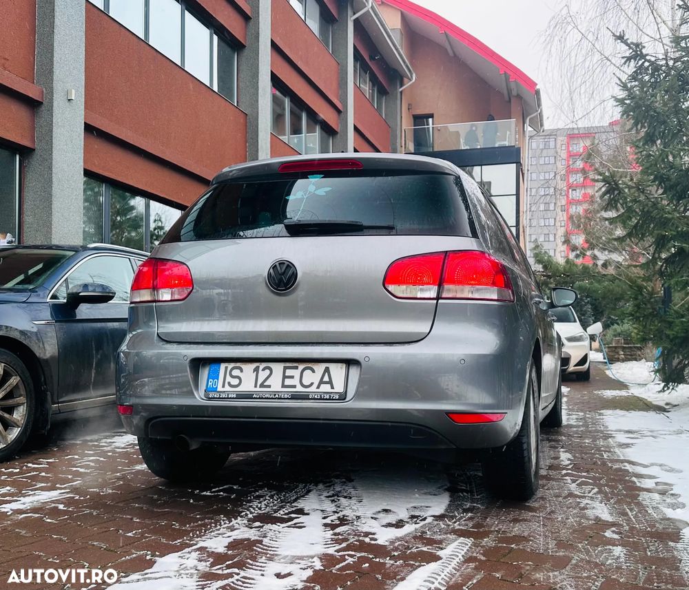 Volkswagen Golf 1.6 TDI DPF DSG Exclusive - 8