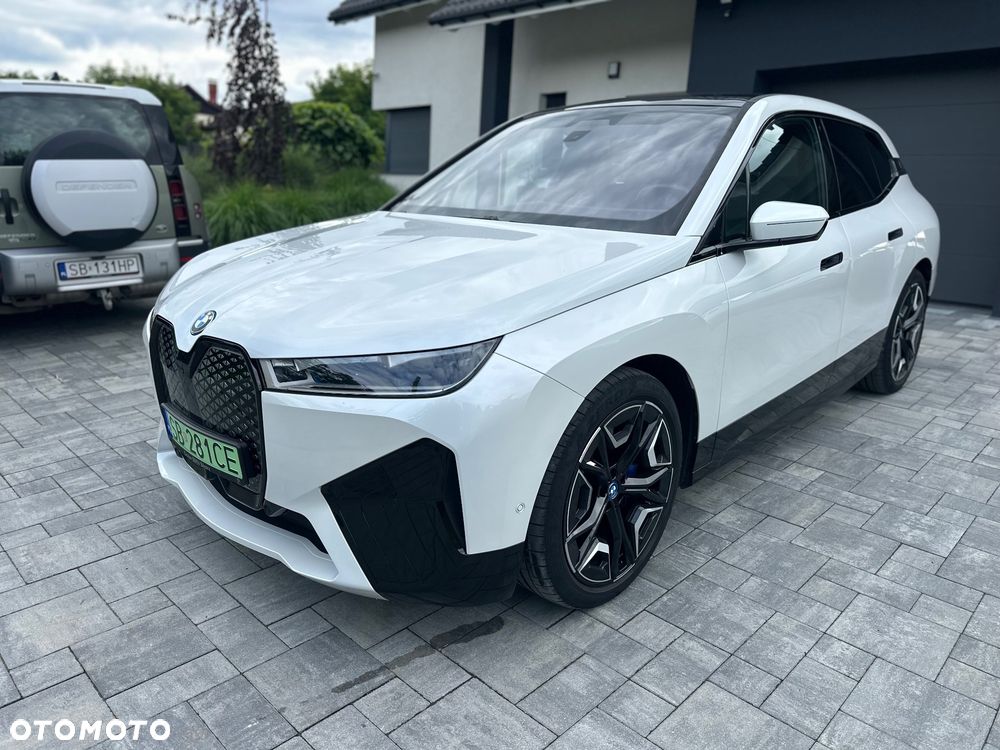 BMW iX xDrive40 76.6kWh Signature - 2