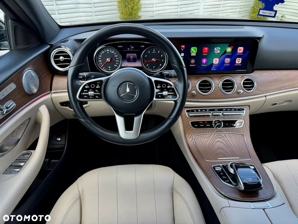 Mercedes-Benz Klasa E 300 9G-TRONIC AMG Line - 6