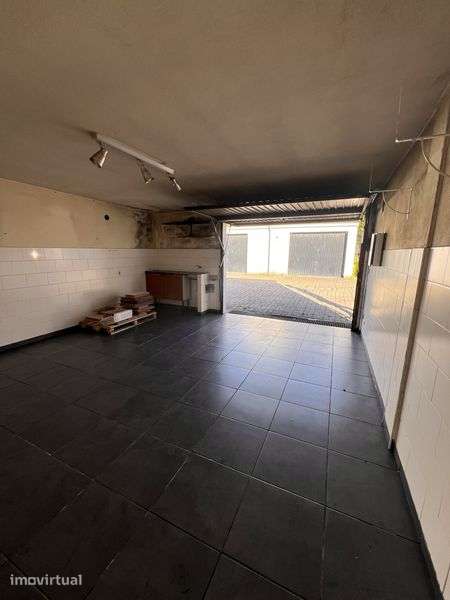 Garagem Box - Valadares - Grande imagem: 3/4
