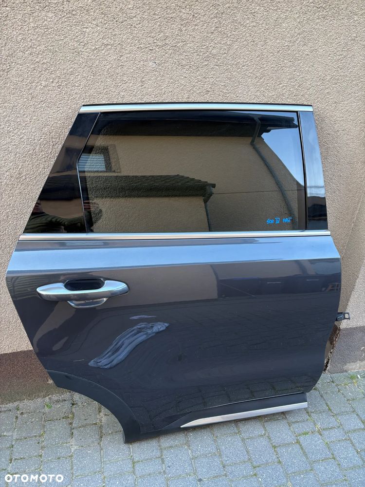 Drzwi tyl tylne Kia Sorento IV 4  - prawa strona - oryginalne kod koloru ABT szary