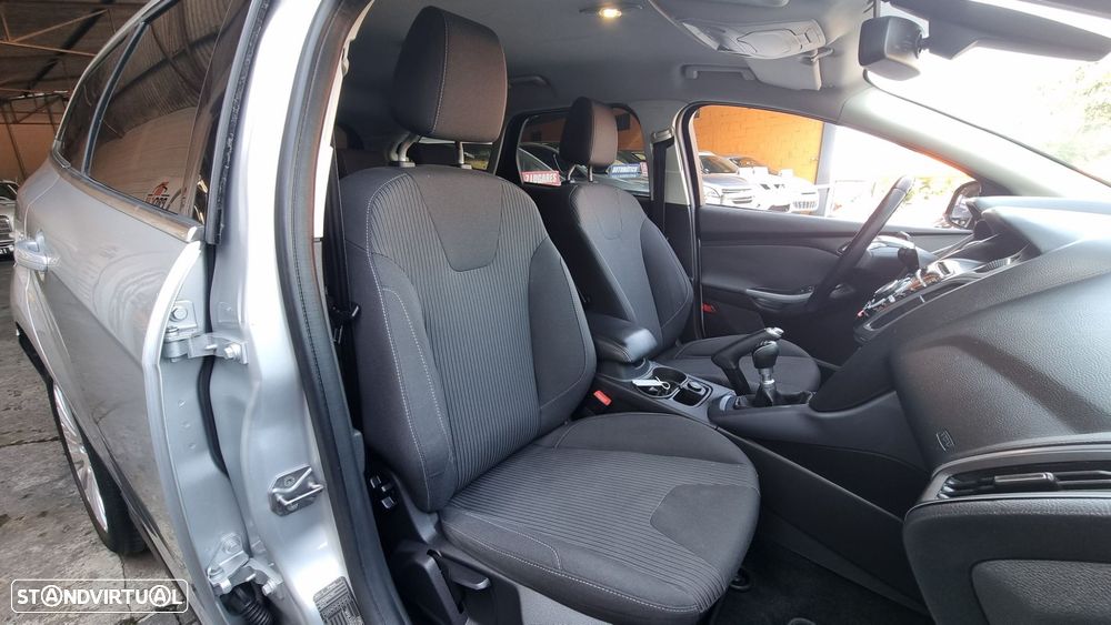Ford Focus SW 1.6 TDCi Titanium Best - 3