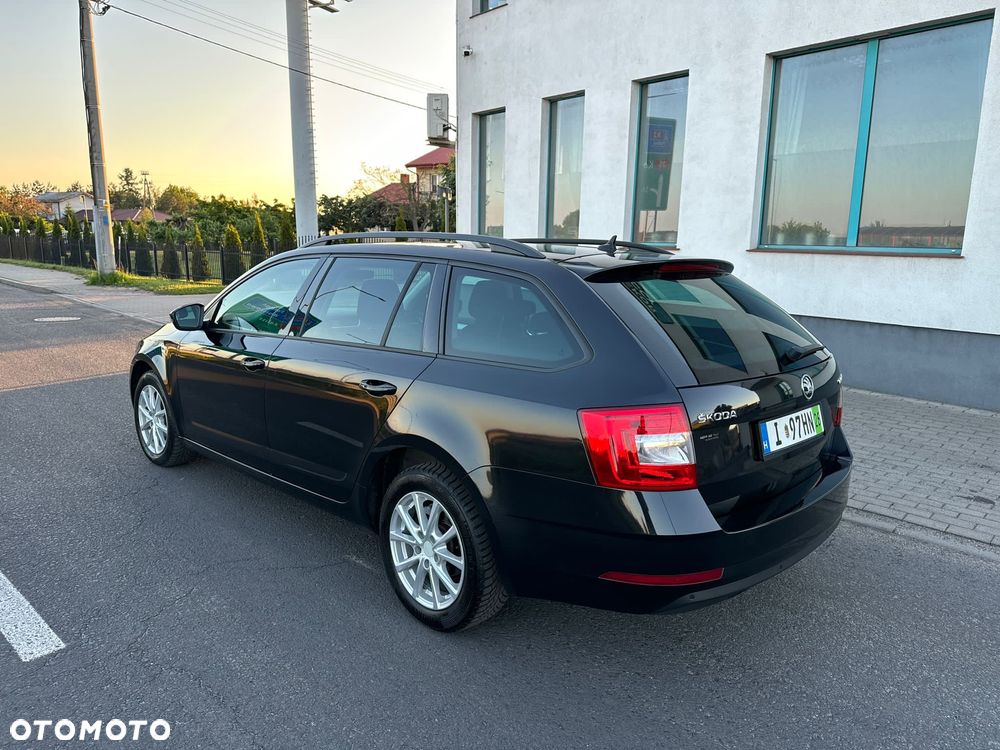 Skoda Octavia 2.0 TDI DSG Ambition - 10