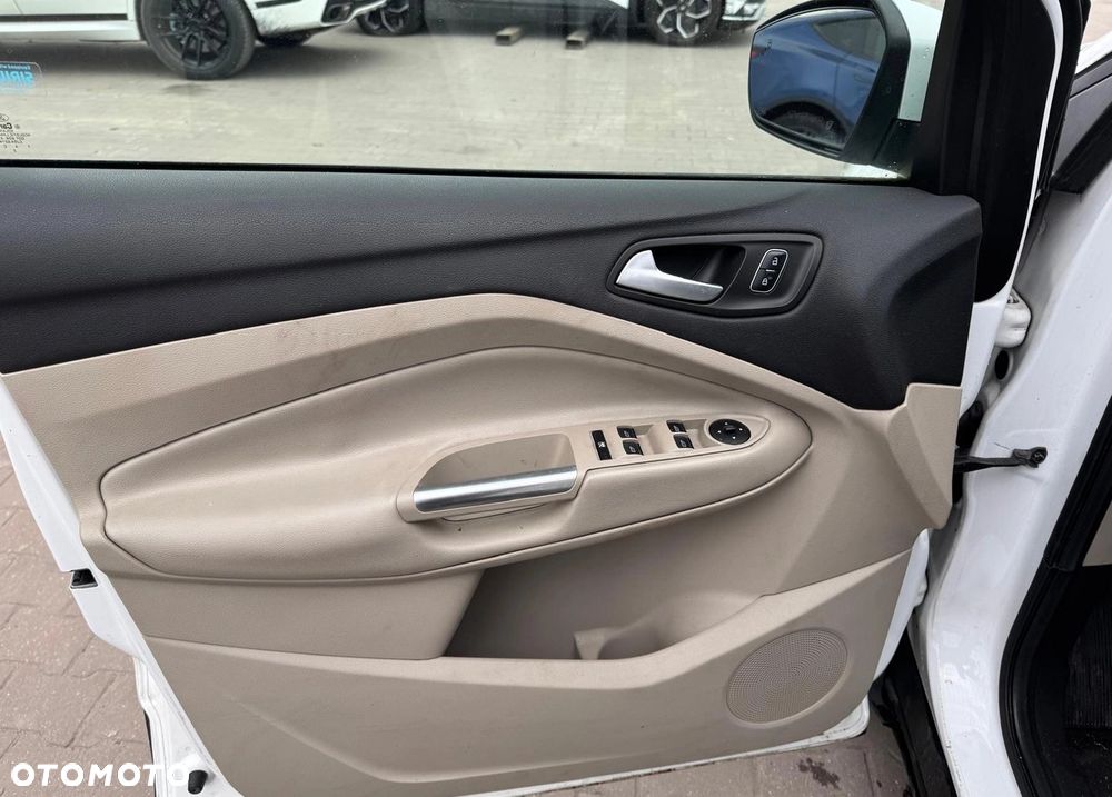 Ford Escape - 9