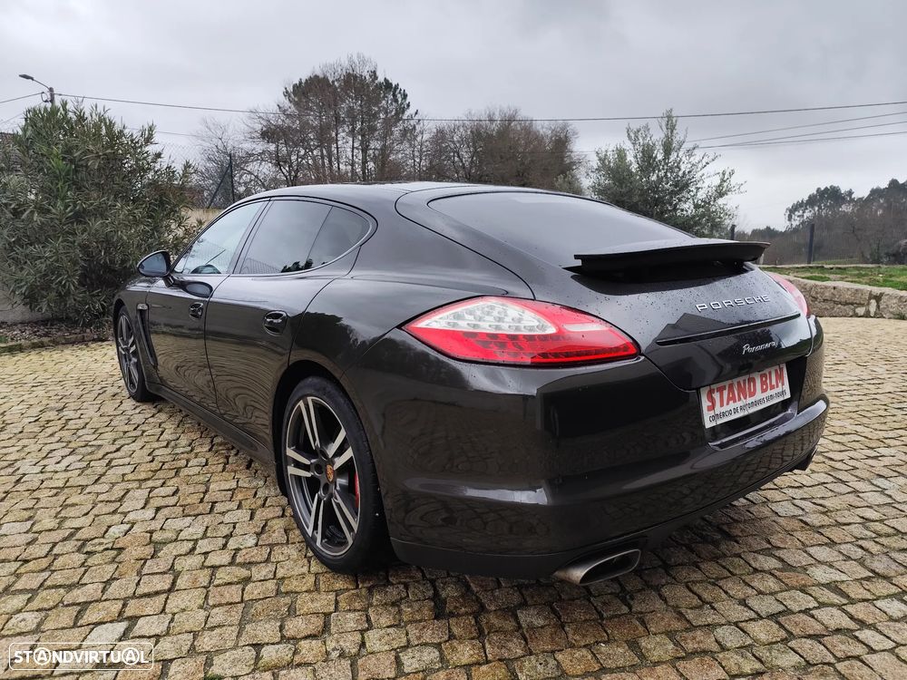 Porsche Panamera Platinum Edition - 3