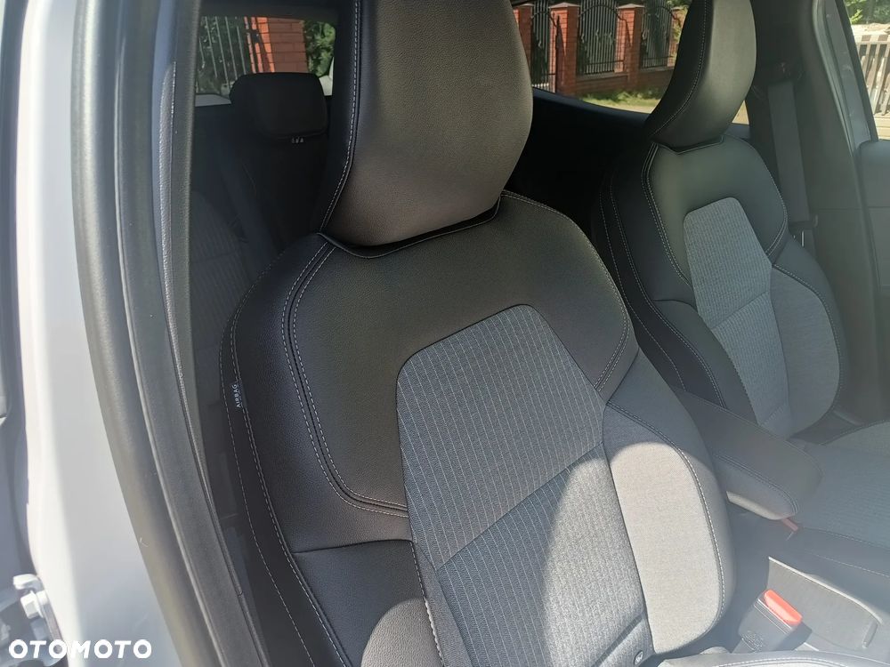 Renault Clio 1.0 TCe Techno - 21