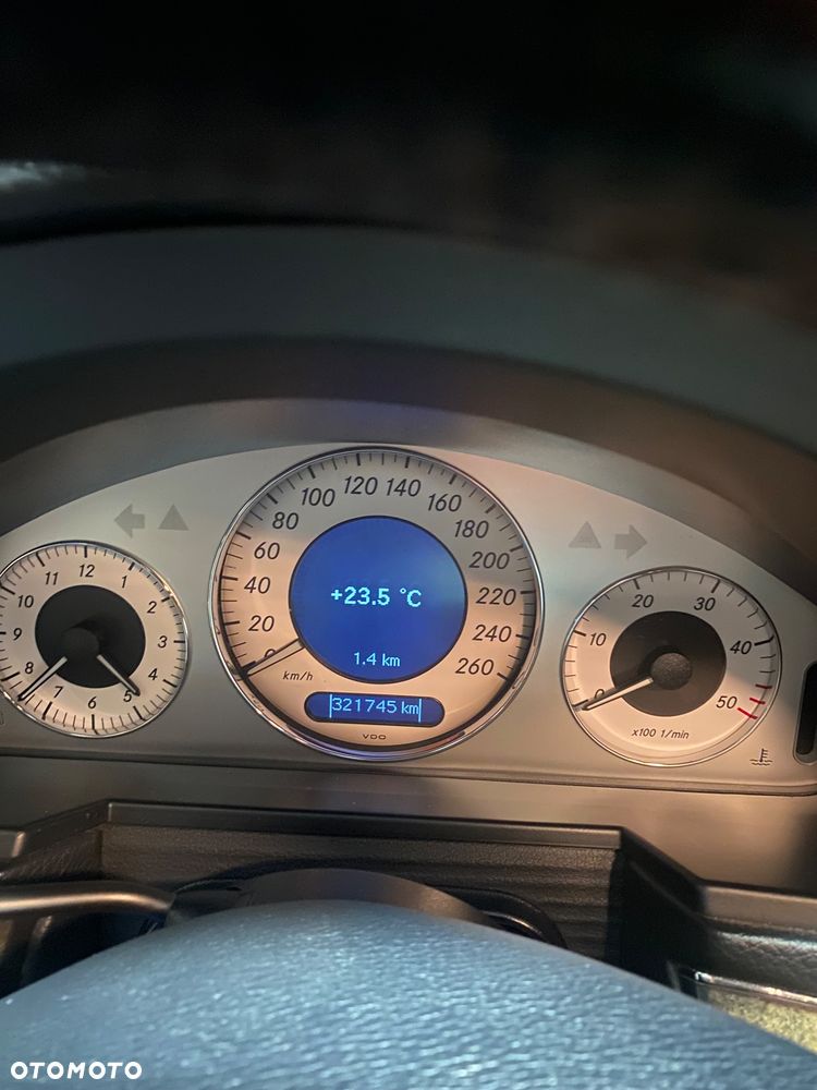 Mercedes-Benz Klasa E 220 CDI Automatik Avantgarde - 4
