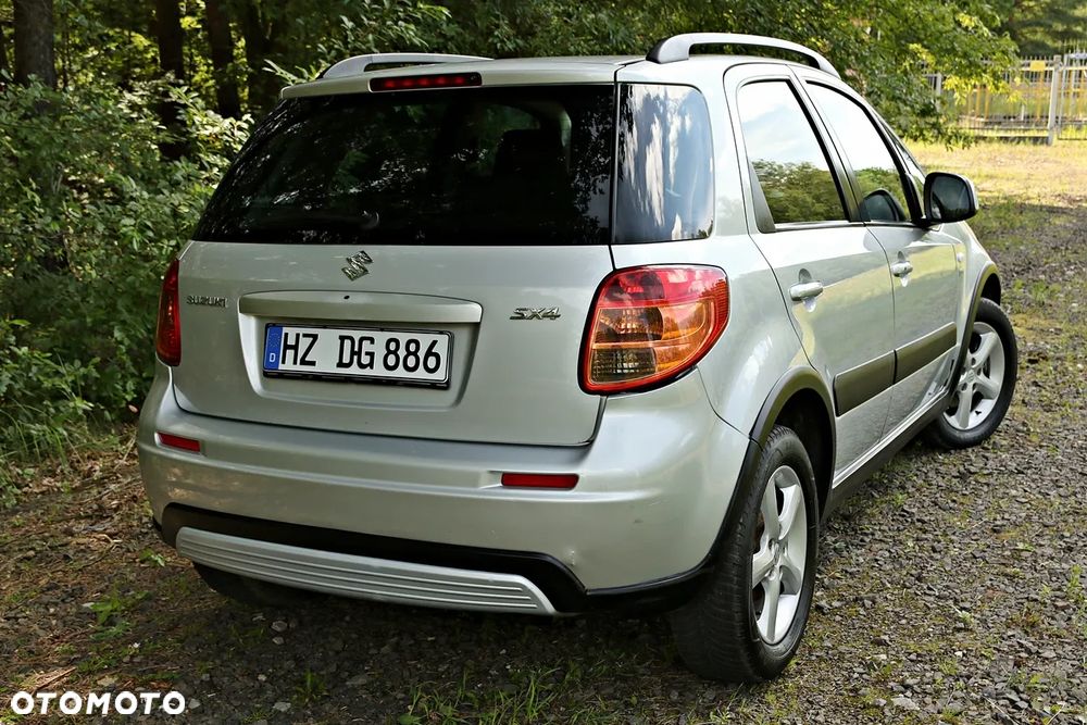 Suzuki SX4 1.6 VVT 4x2 City - 24