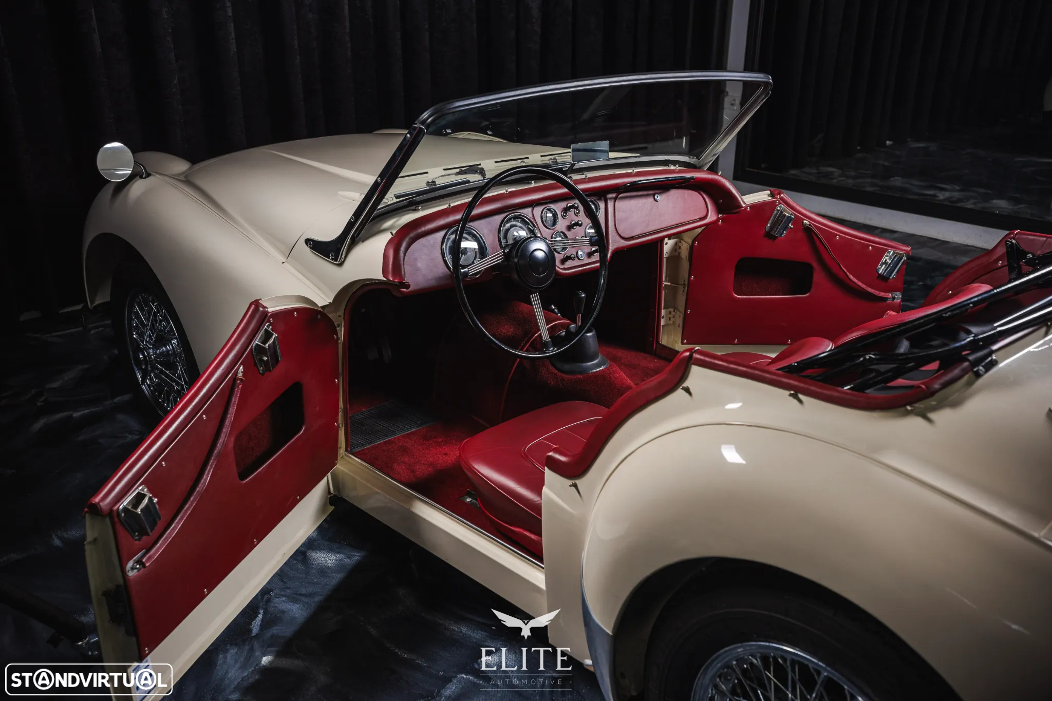 Triumph TR2 - 15