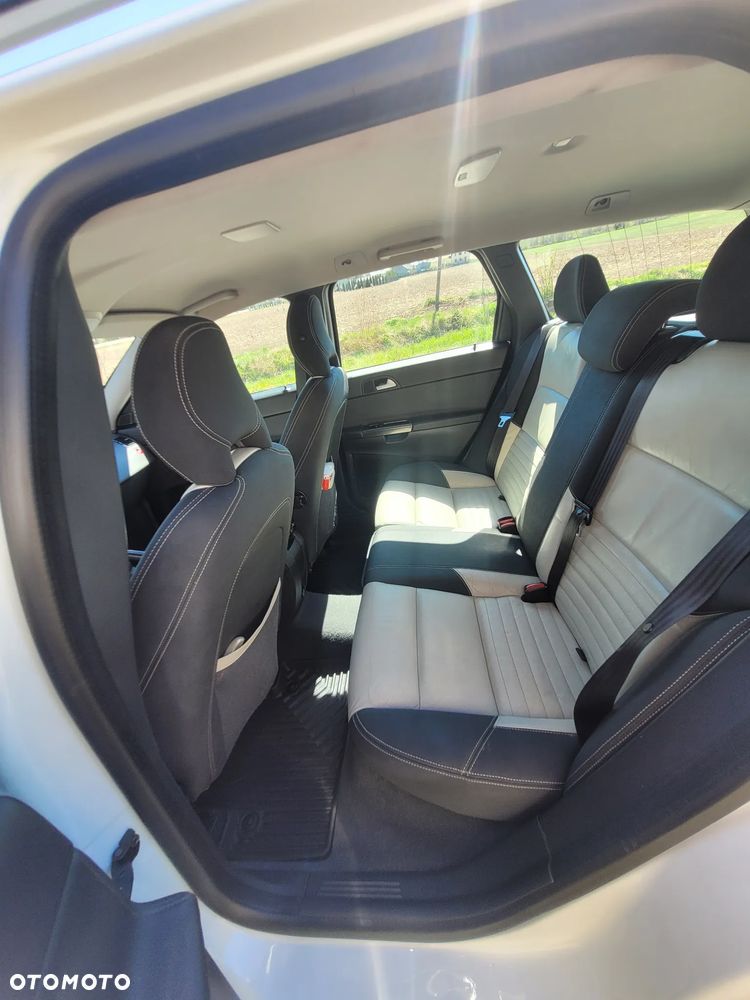 Volvo V50 1.8 RDesign - 16
