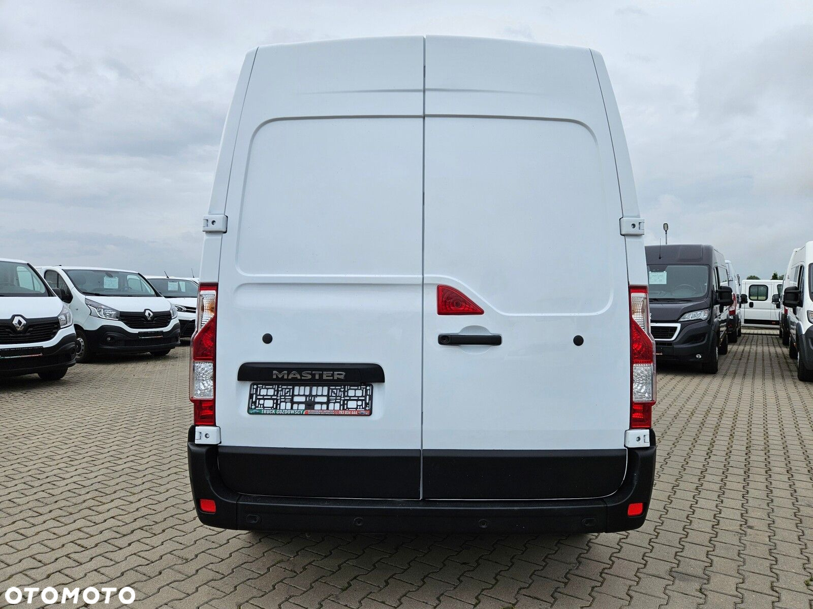 Renault Master L2H2 *89999zł Netto* Brygadówka 7 osób 2.3 dCi/150KM - 10