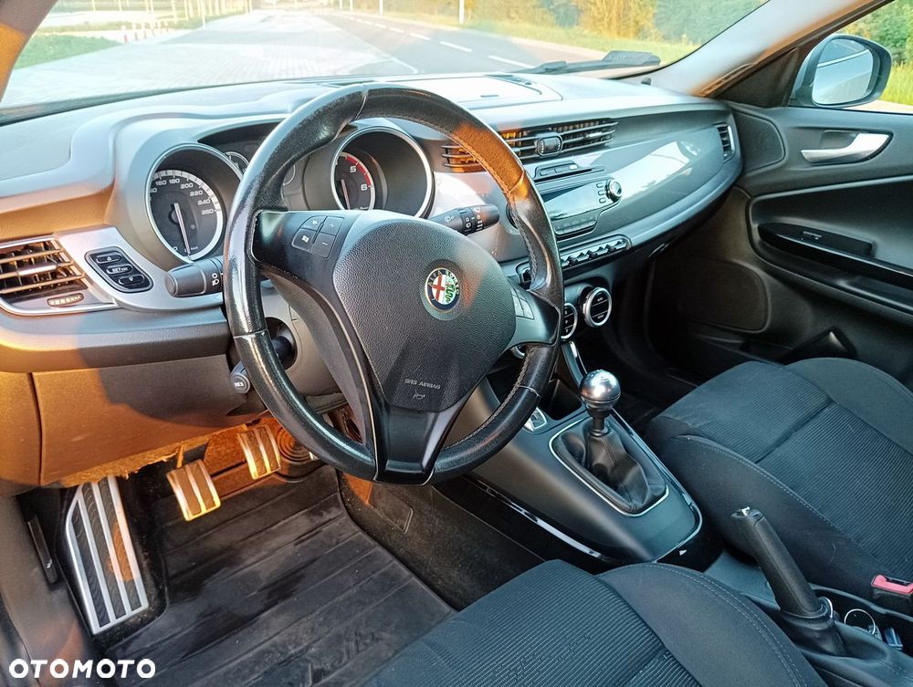 Alfa Romeo Giulietta - 13