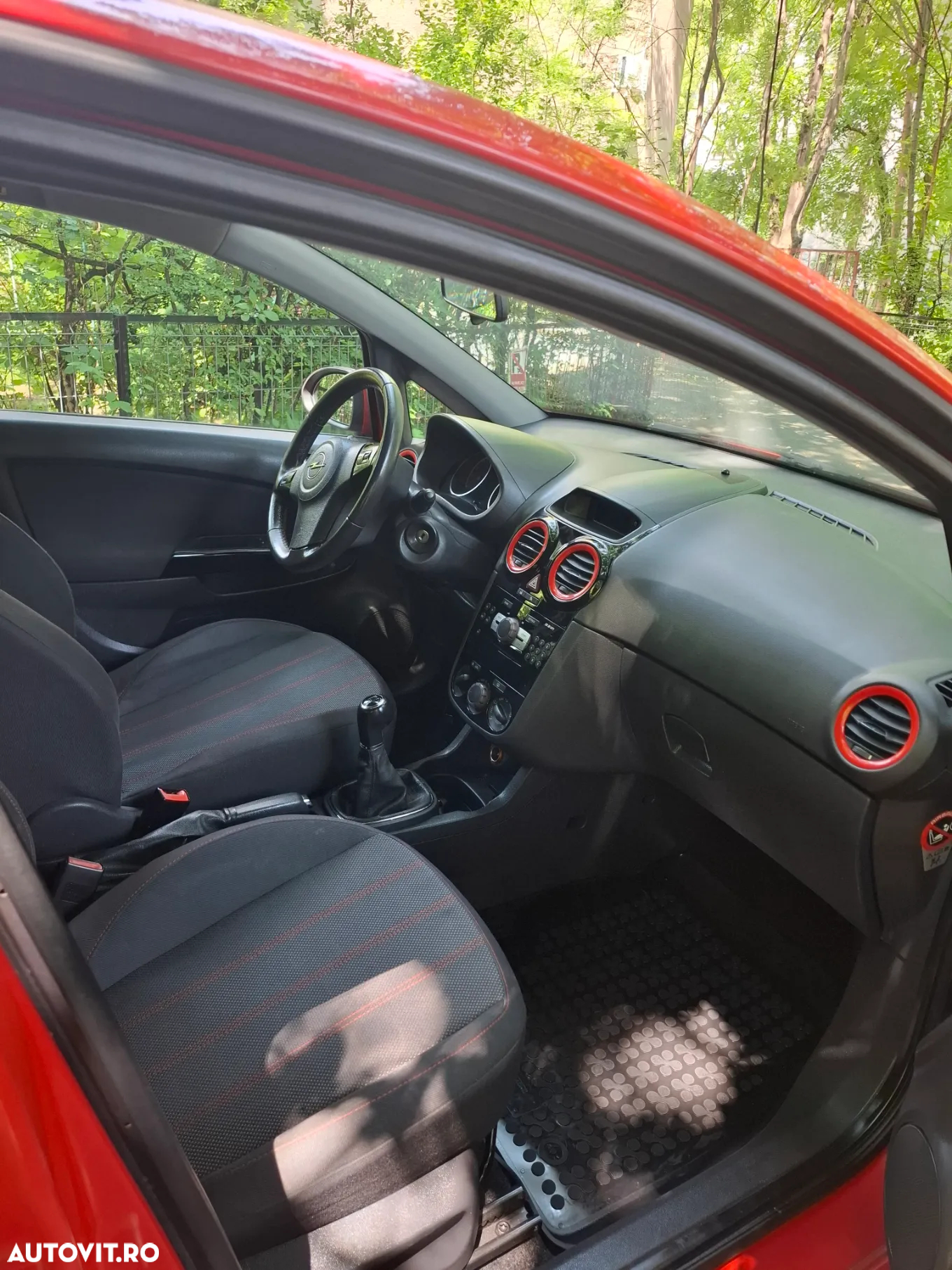 Opel Corsa 1.4 Sport - 9