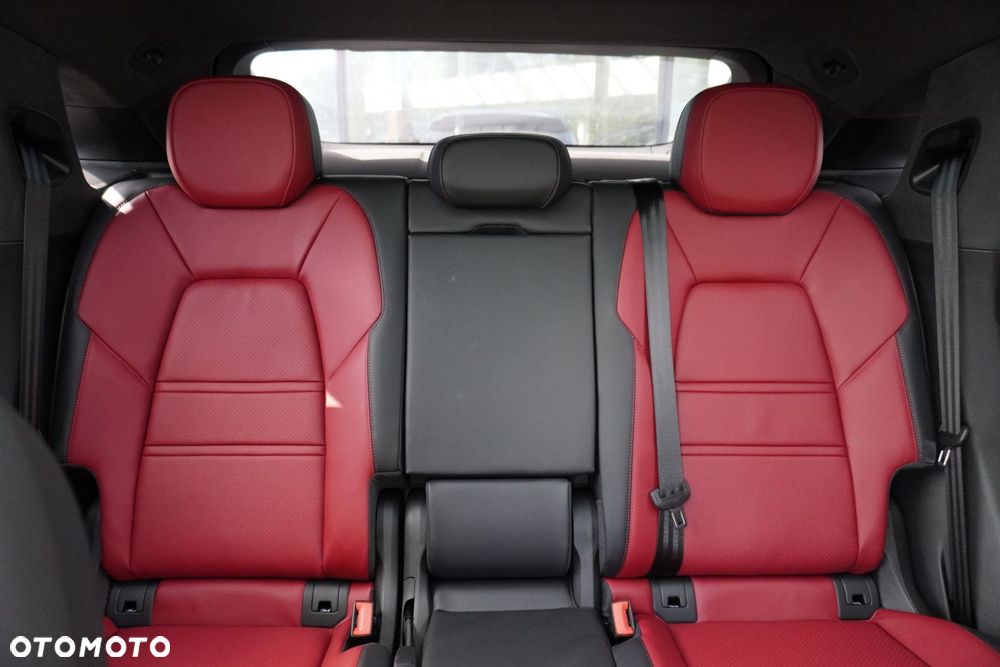 Porsche Cayenne - 17