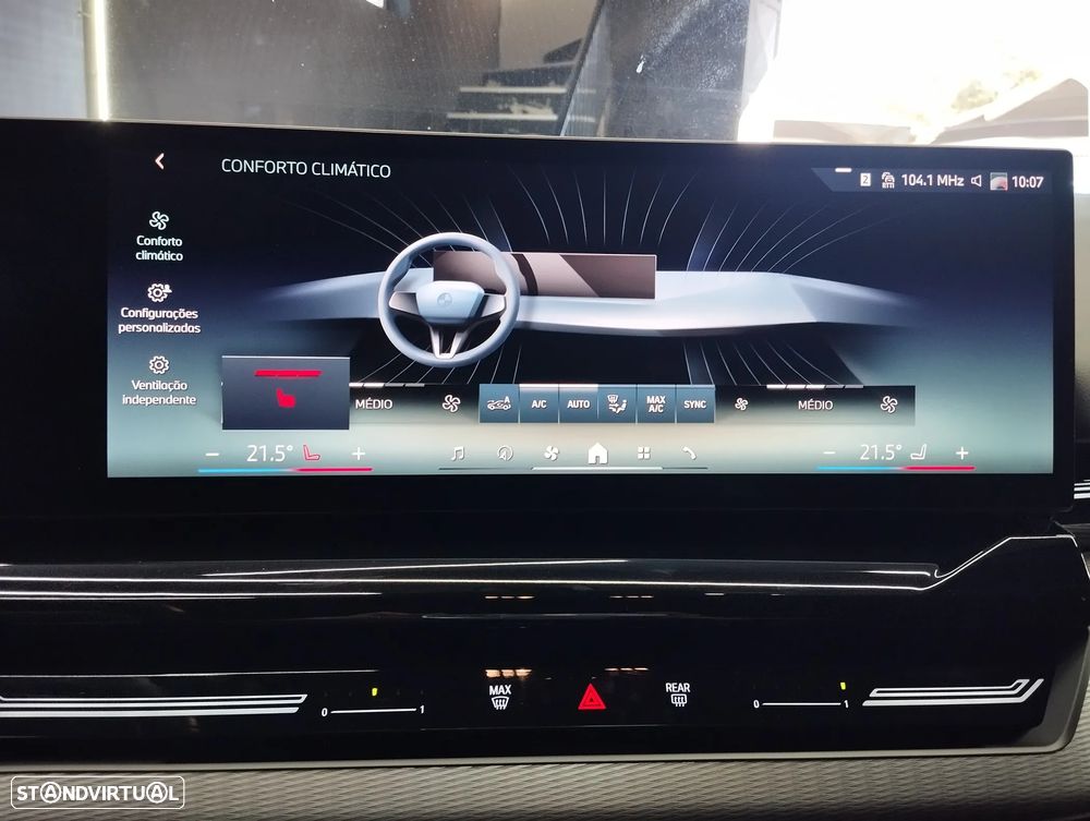 BMW 520 d Pack Desportivo M - 29