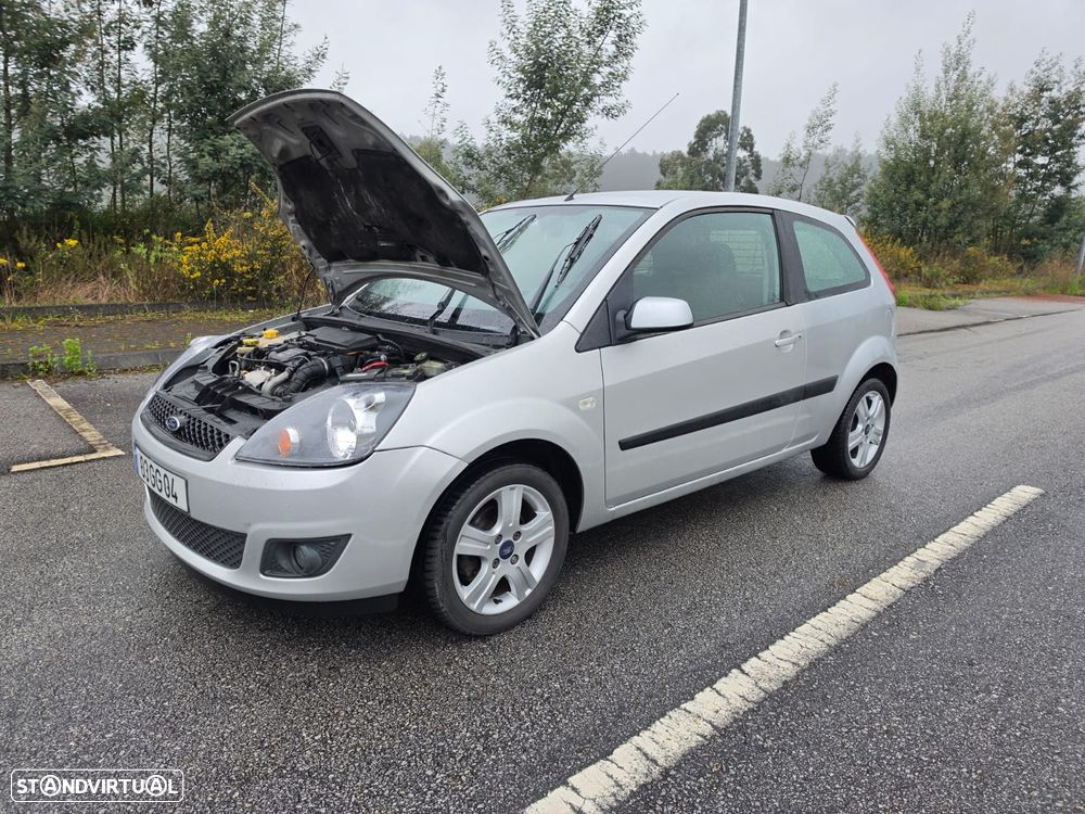 Ford Fiesta 1.4 TDCI - 14