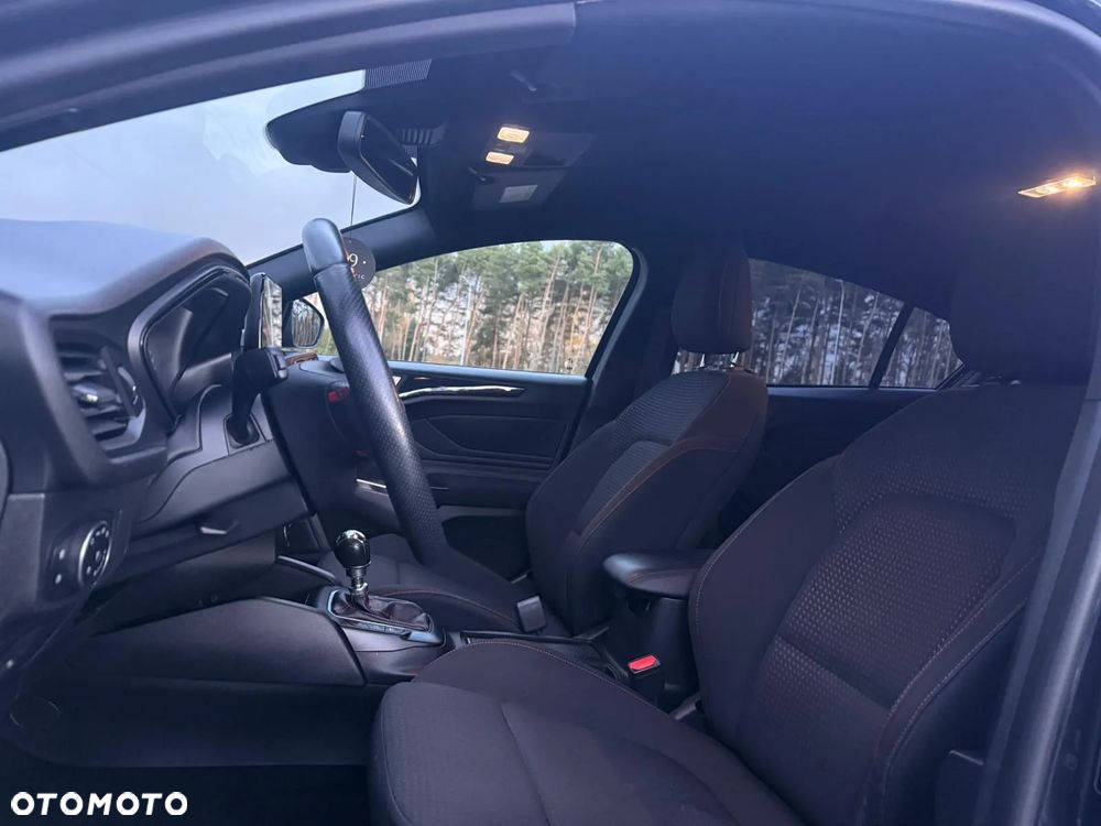 Ford Focus 1.0 EcoBoost ST-Line - 10
