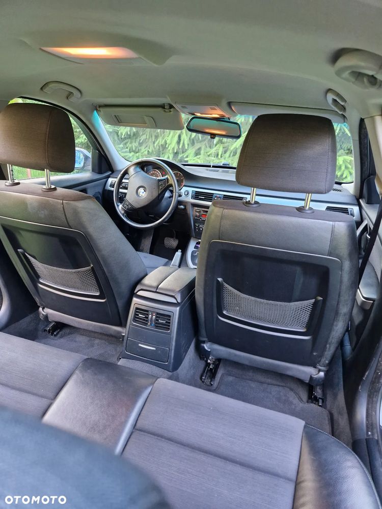 BMW Seria 3 320d DPF - 13