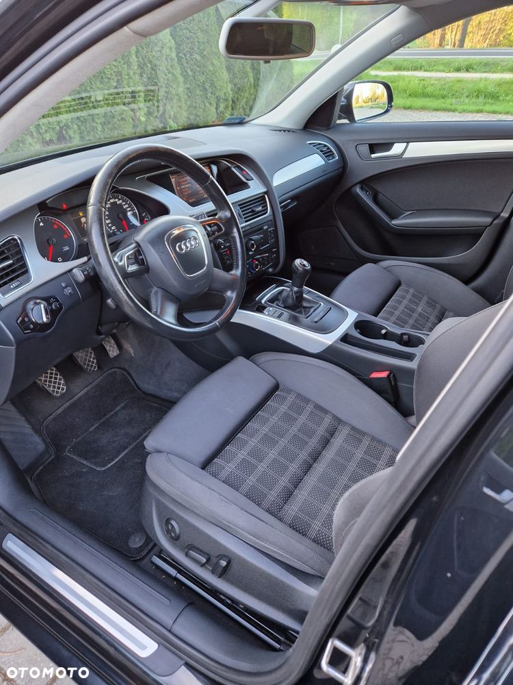 Audi A4 Avant 2.0 TDI DPF Ambition - 4