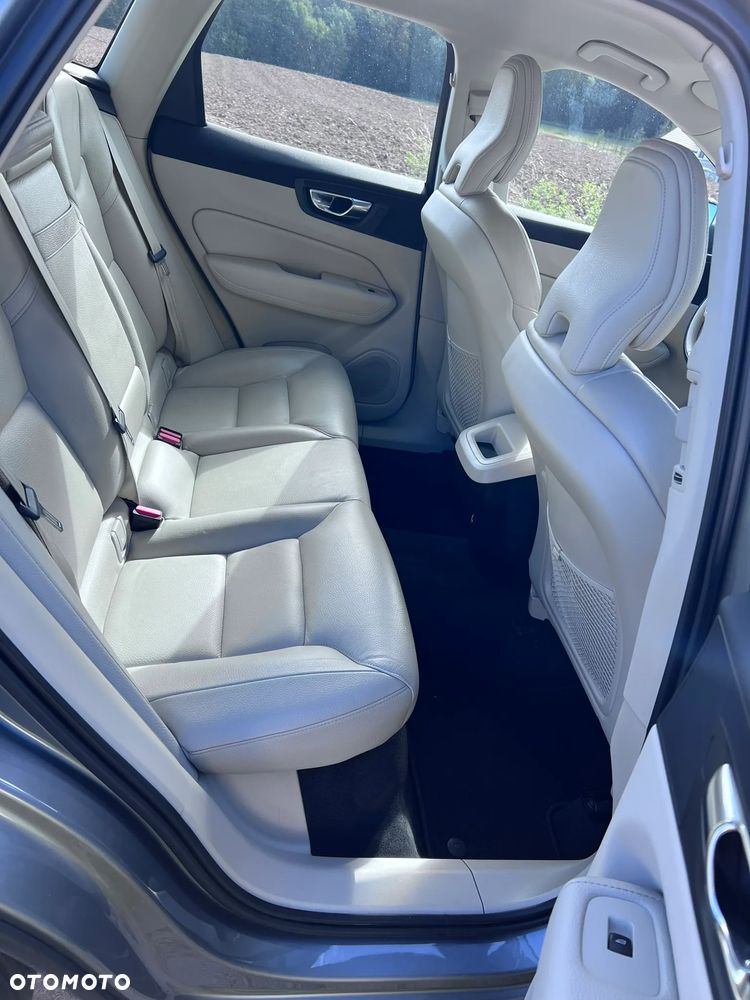 Volvo XC 60 - 16