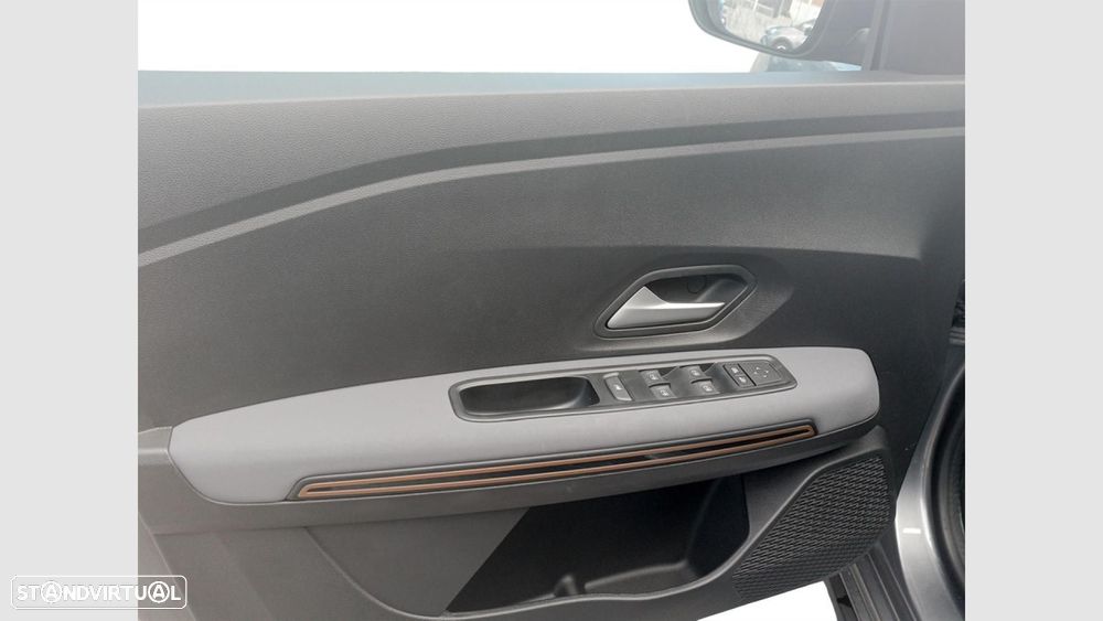 Dacia Jogger 1.0 TCe SL Extreme 7L - 11