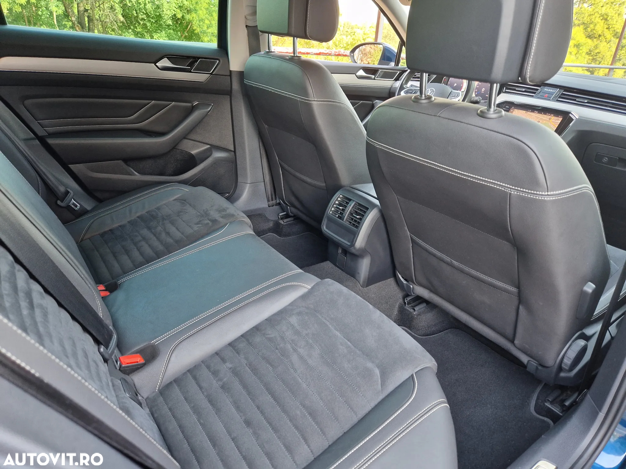 Volkswagen Passat 2.0 TDI SCR DSG Highline - 37