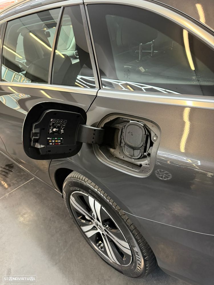 Mercedes-Benz C 300 e Avantgarde - 31