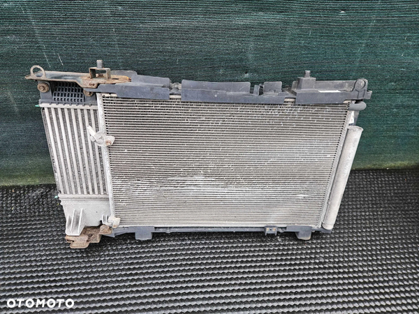 Chłodnica Wody Plynu Klimatyzacji Intercooler Wentylator 1.4 D4D Toyota Auris 1 I Lift 2011r