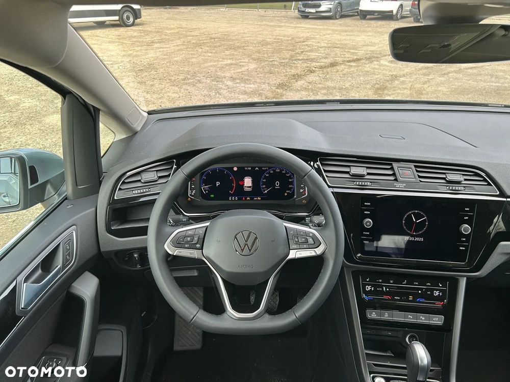 Volkswagen Touran - 14