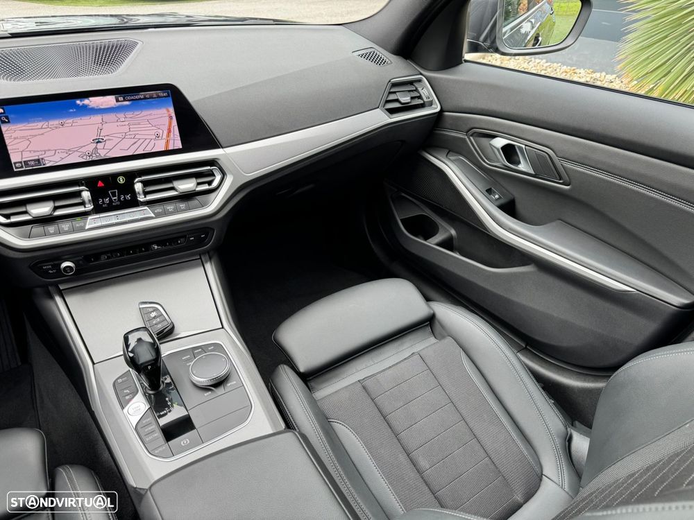 BMW 320 e Touring Auto - 22