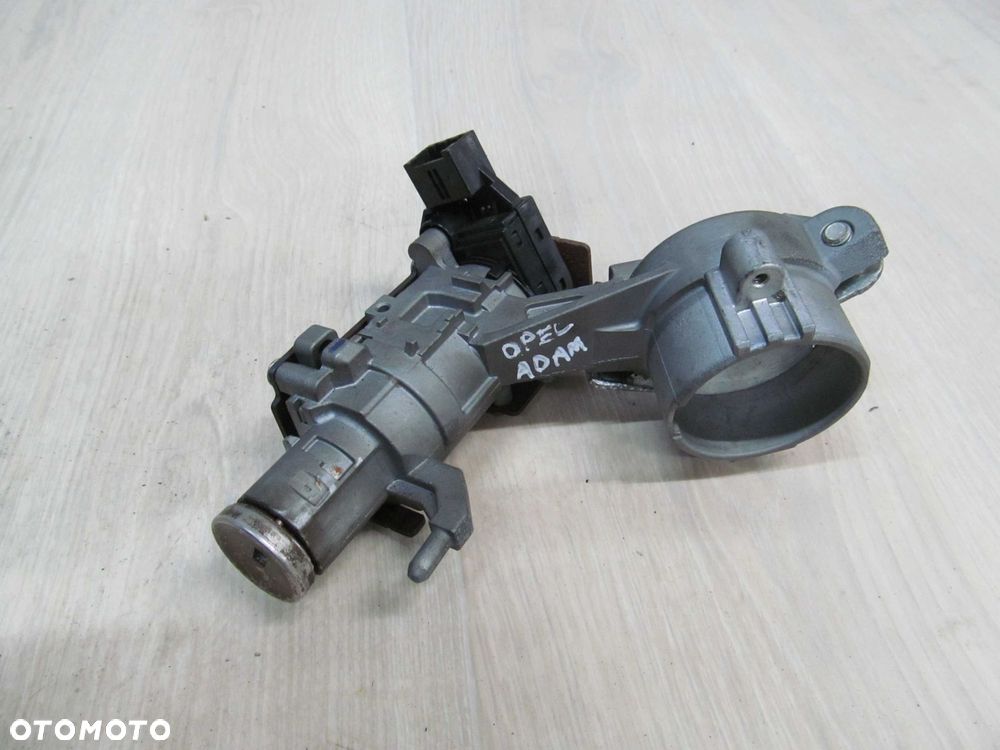 OPEL ADAM CORSA E STACYJKA KOSTKA 13383062 10-17 - 2