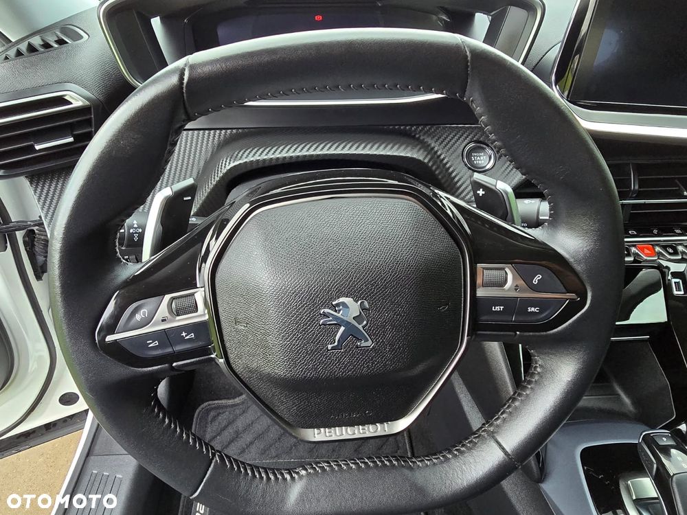 Peugeot 2008 - 16