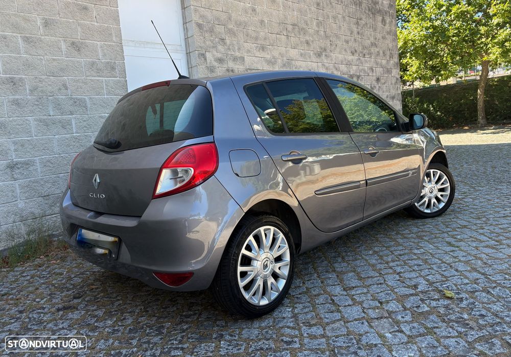 Renault Clio 1.2 16V Dynamique S - 3