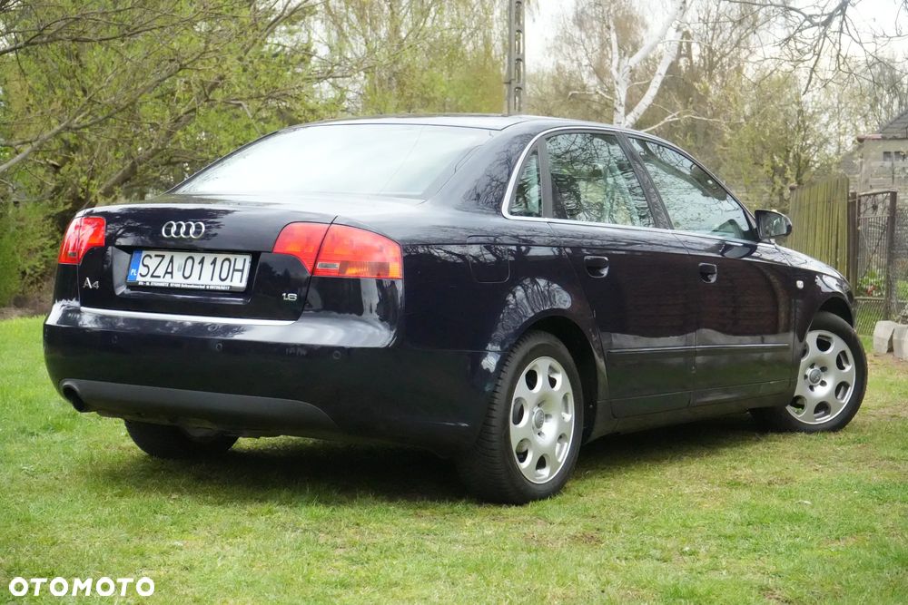 Audi A4 Limousine - 10