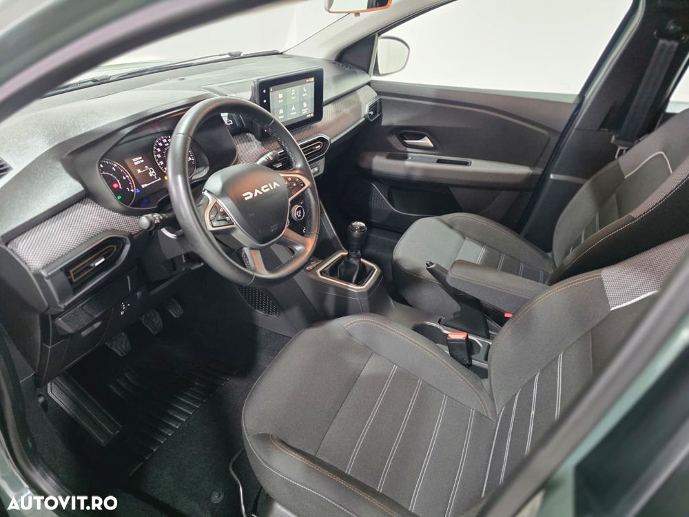 Dacia Sandero Stepway TCe 90 MT6 Comfort - 4