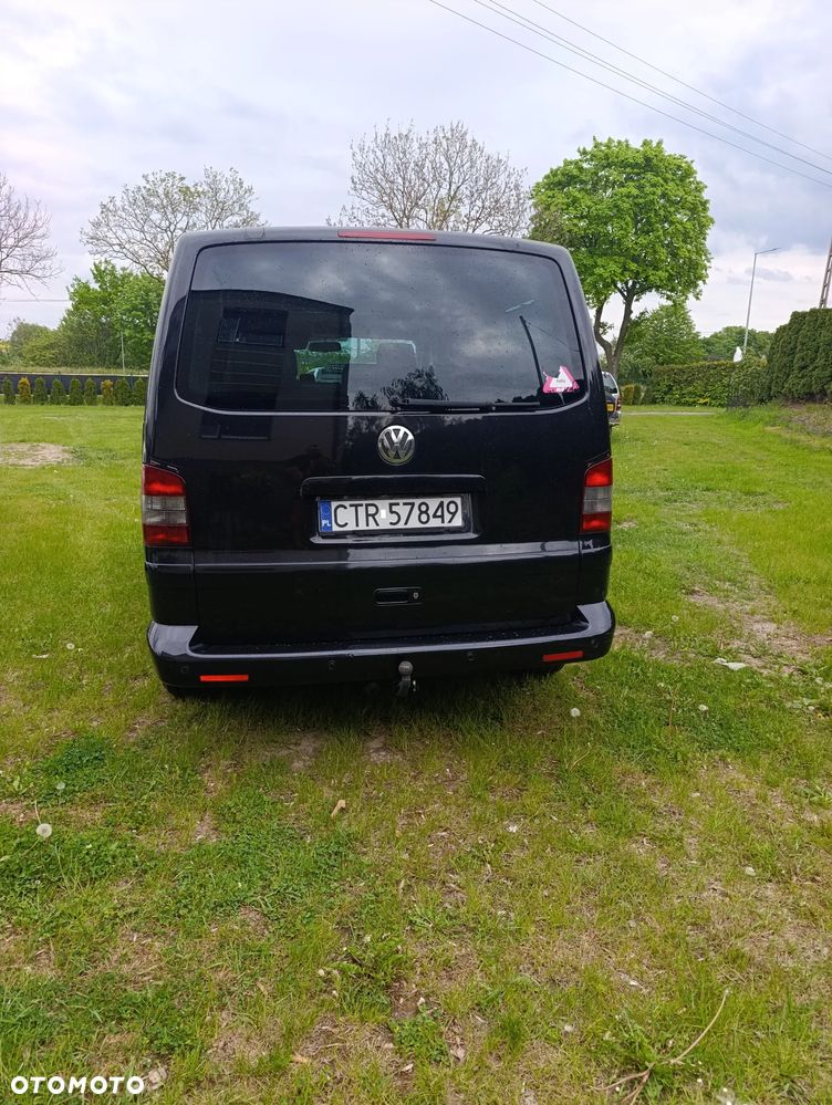 Volkswagen Multivan - 11