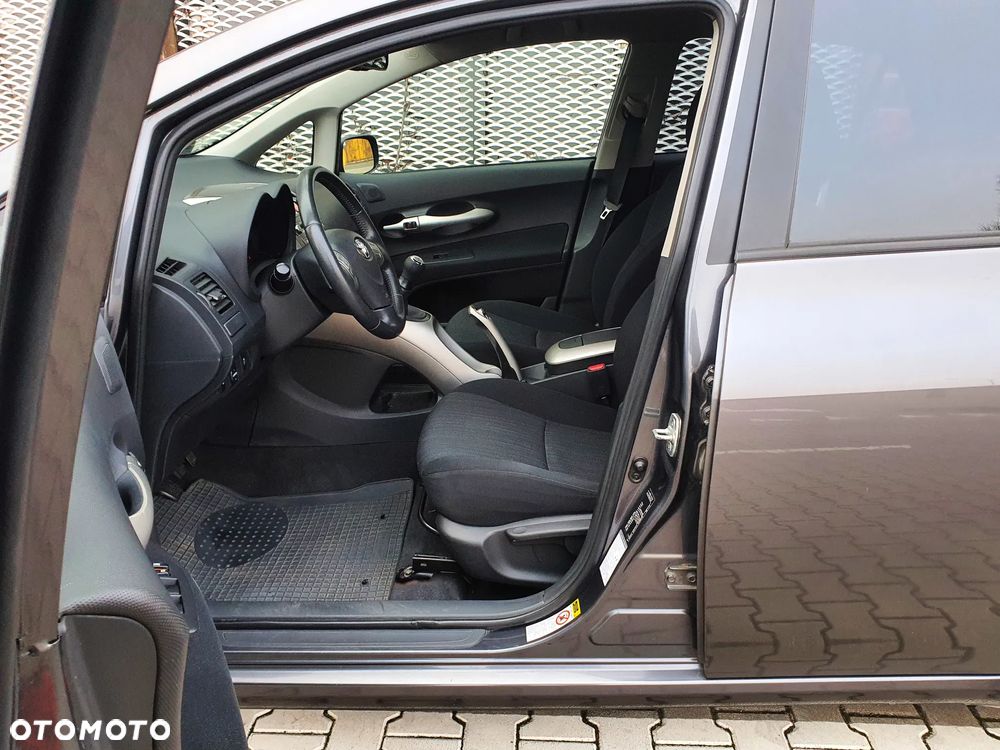 Toyota Auris 1.6 VVT-i Sol - 8