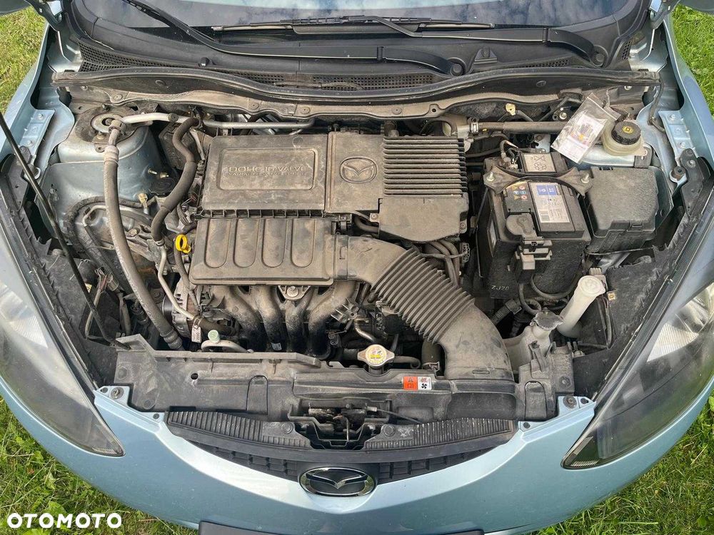 Mazda 2 - 3