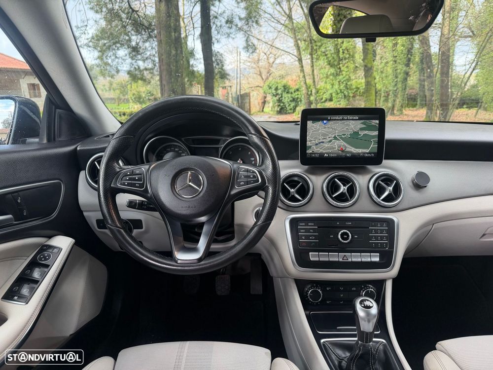 Mercedes-Benz CLA 180 d Shooting Brake Urban - 30