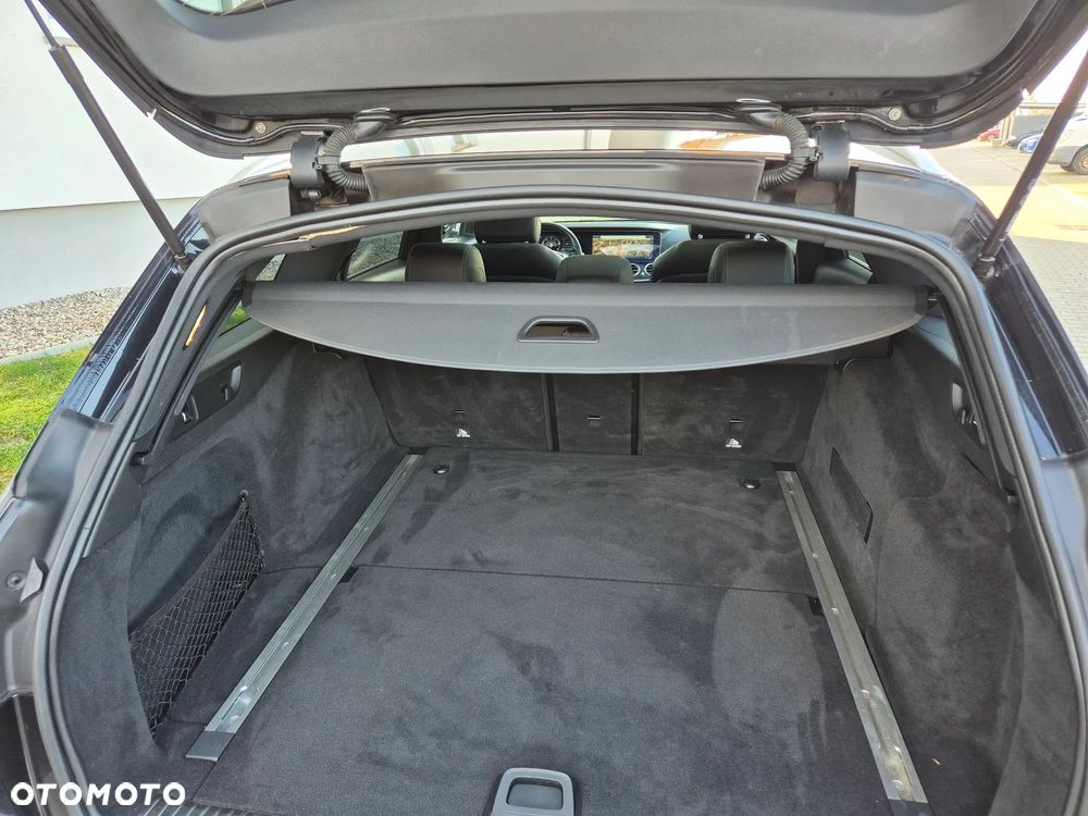 Mercedes-Benz Klasa E 220 d T 9G-TRONIC AMG Line - 24