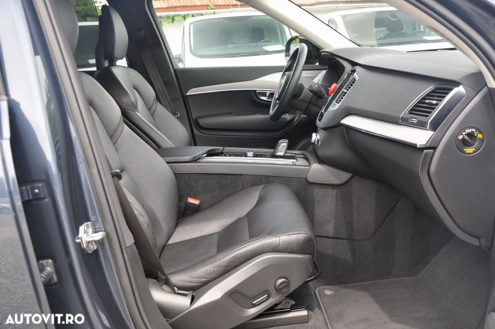 Volvo XC 90 - 9