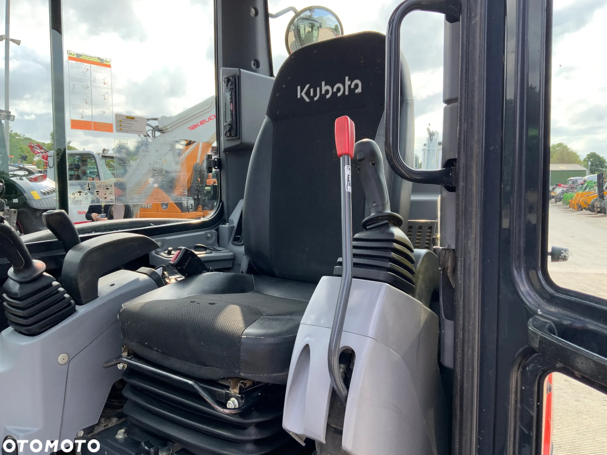 Kubota KX057-4 - 11