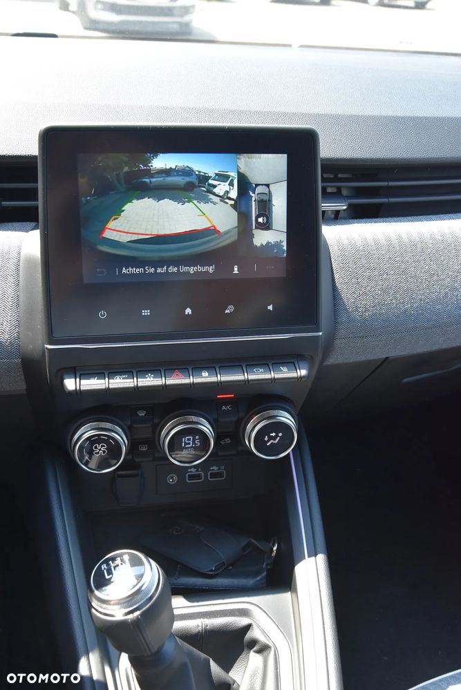 Renault Clio TCe 90 EVOLUTION - 16